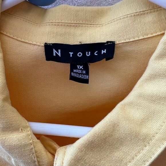 Yellow Jean Jacket by N Touch, size 1X - Picture 4 of 12